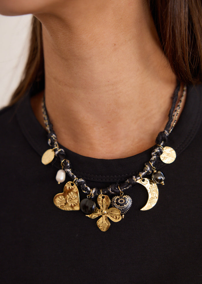 Collier Augusta