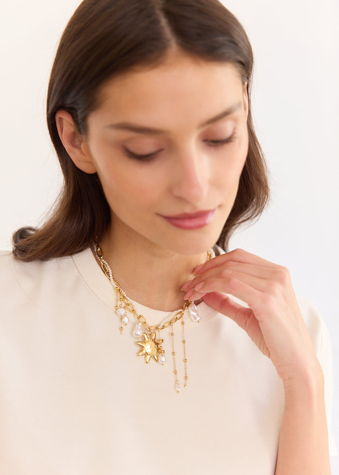 Collier Helmi