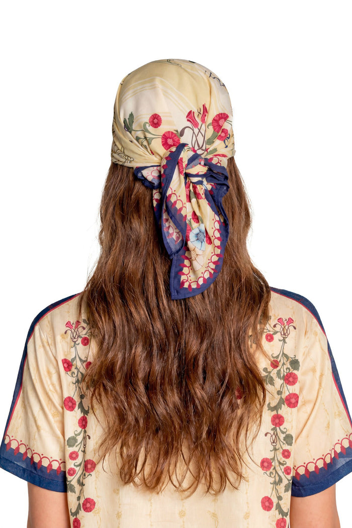 Lexi Scarf