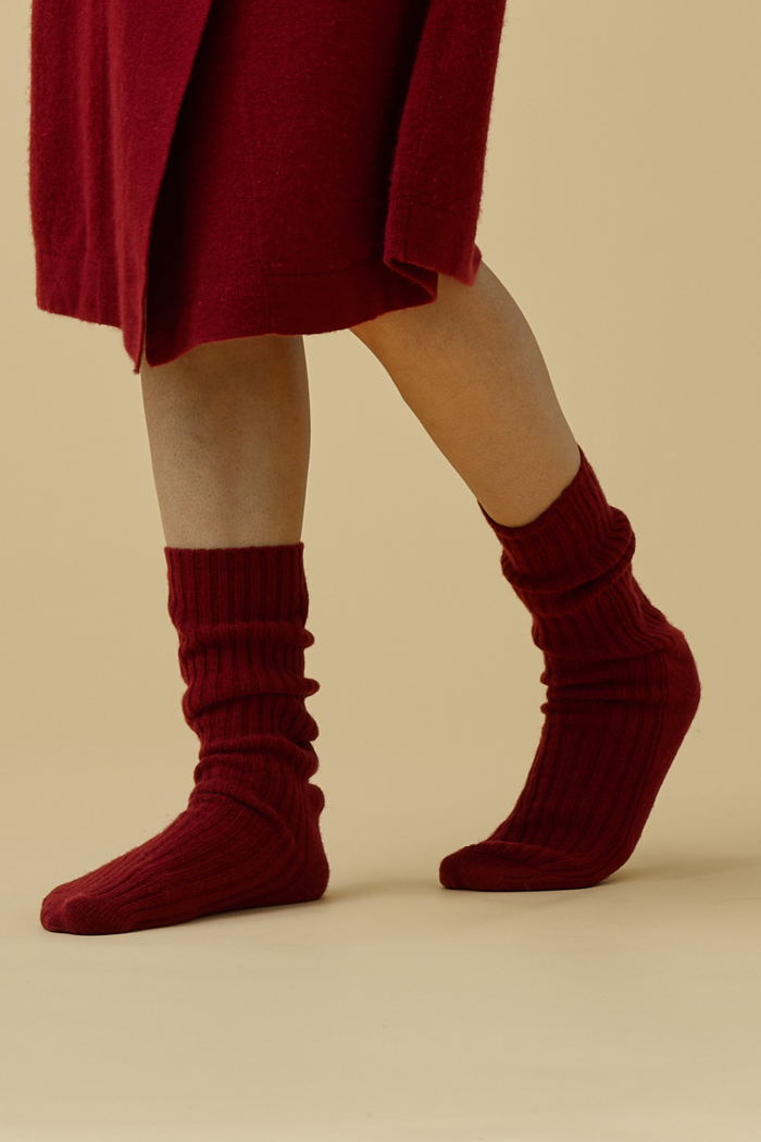 Merino Cashmere Sleep Socks in Crimson