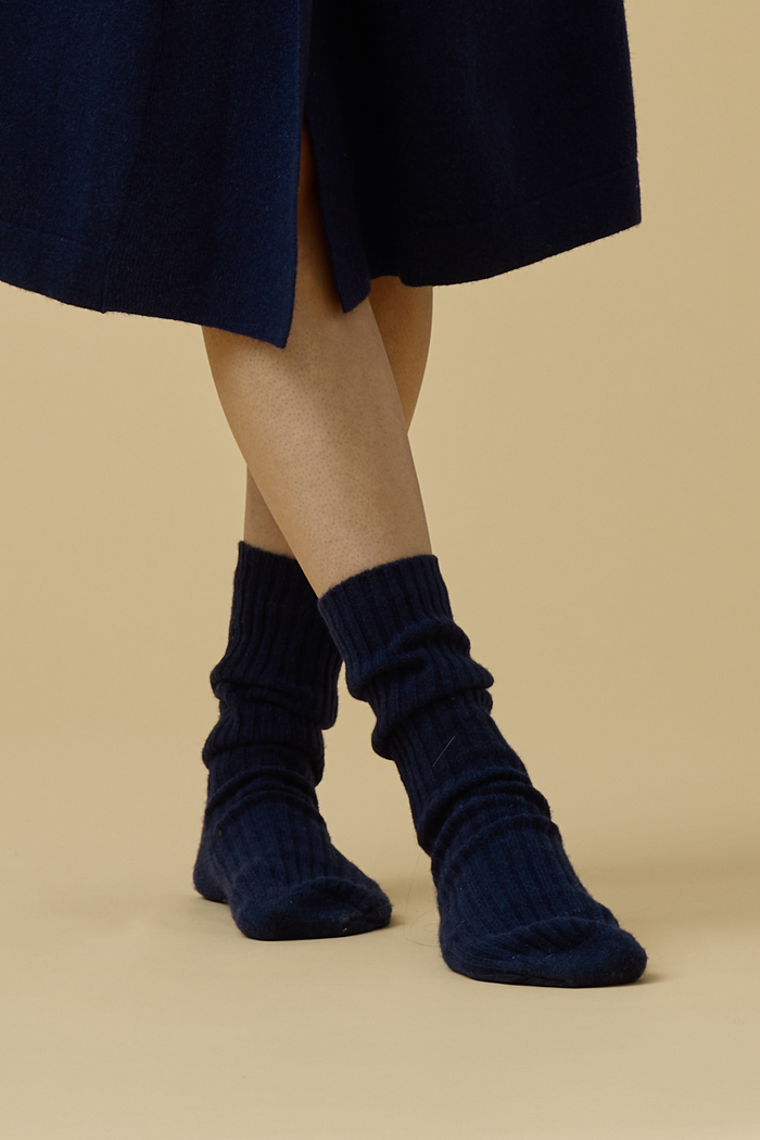Merino Cashmere Sleep Socks in Midnight Blue