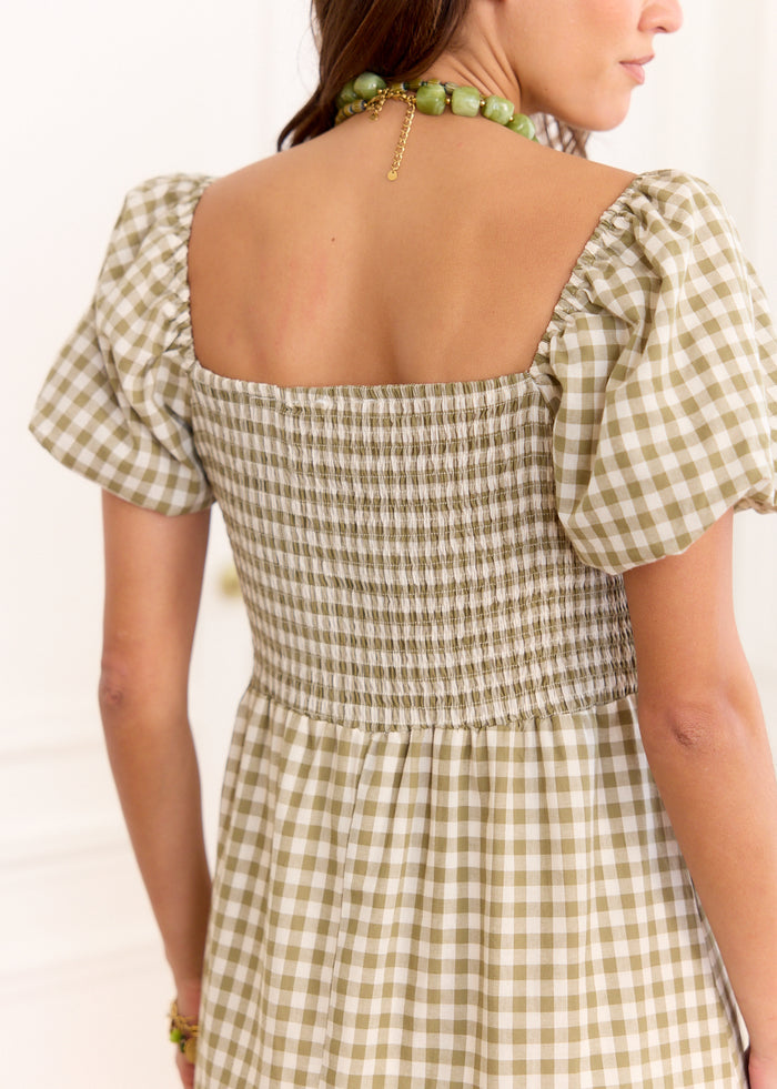 Robe Tina