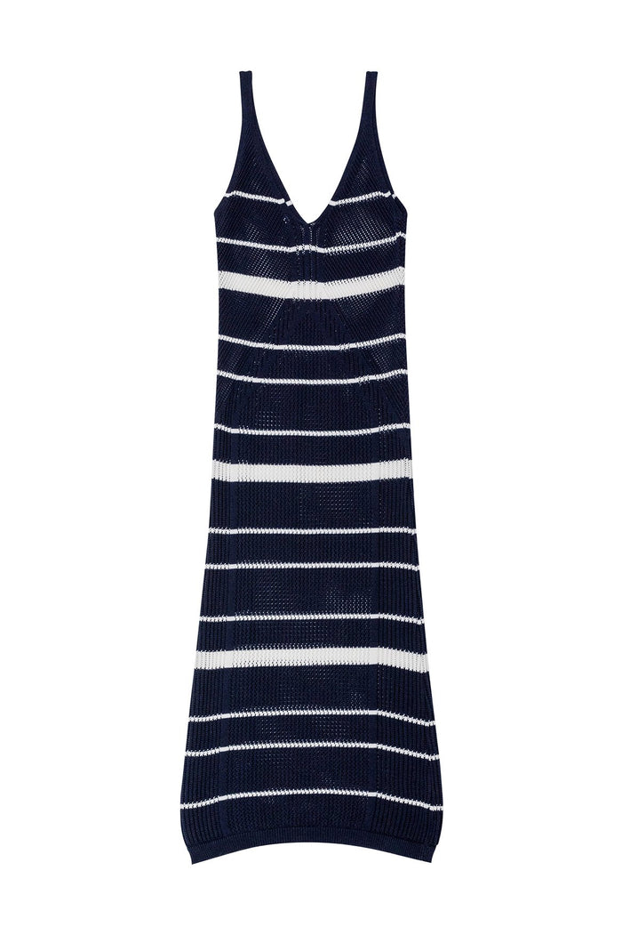 Similar-Batik-Rosalin-Dress-21013-3.jpg
