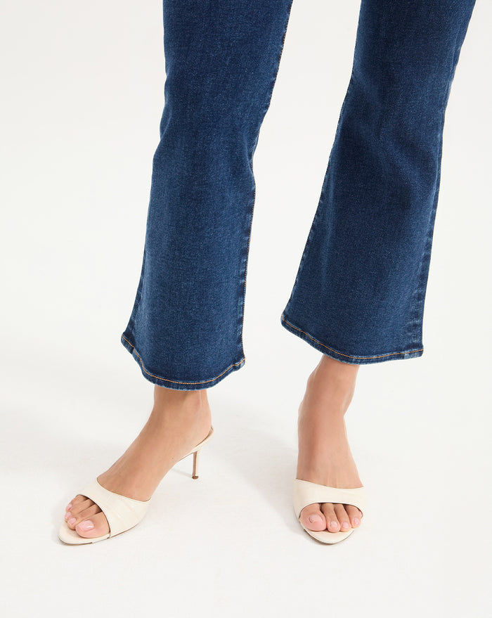 Veronica Beard Tia Croc-Embossed Sandal - Parchment