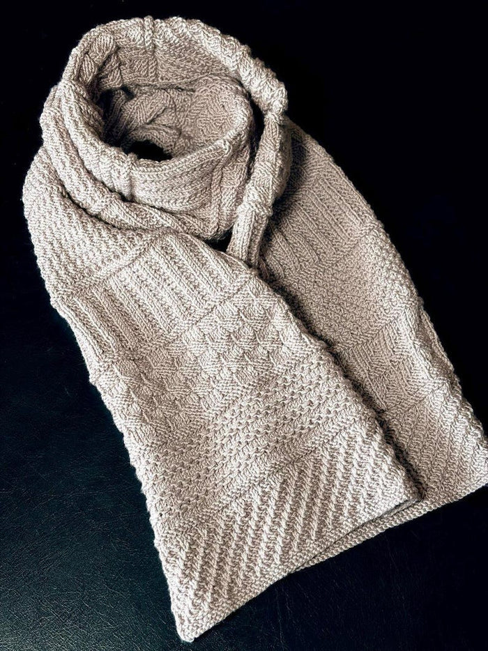 Umkehrbarer Schal Strickmuster
