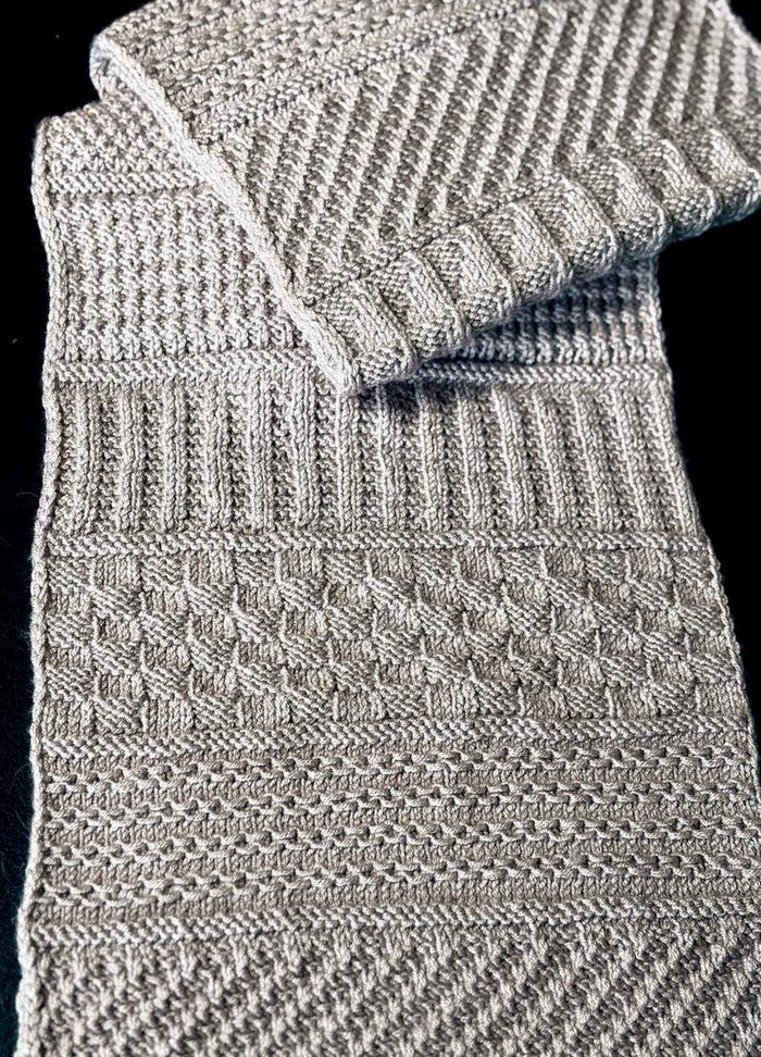Umkehrbarer Schal Strickmuster